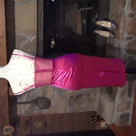 Lacy fushia body shaper or slip - Picture 3 of 5